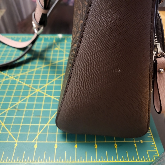 Guess handbag - Picture 8 of 8